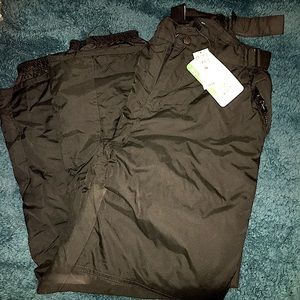 NEW snow pants